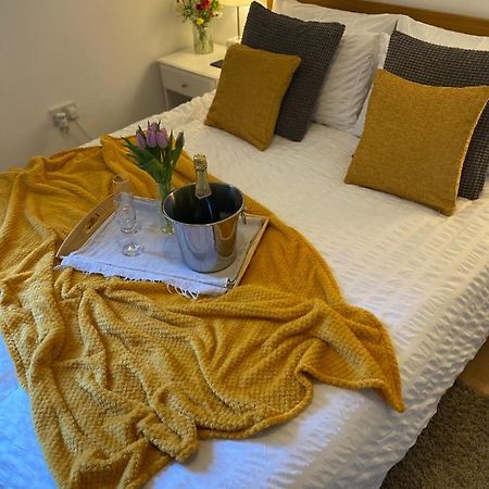 Guest Bedroom With King Size Bed In Brixton London Bagian luar foto