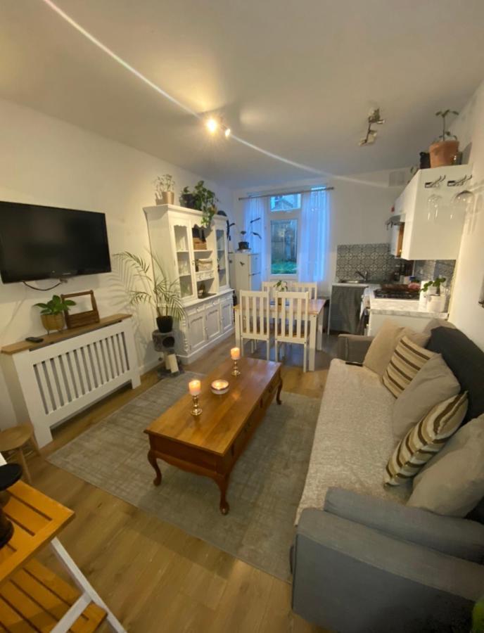 Guest Bedroom With King Size Bed In Brixton London Bagian luar foto